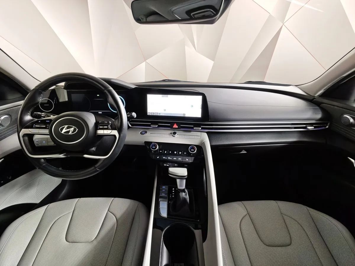 Hyundai Elantra 1.6 AT (128 л.с.) Prestige Синий в АВИЛОН. Слайд №14