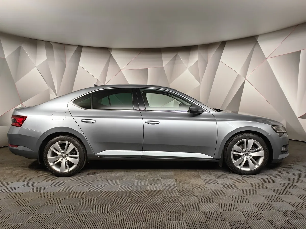 Skoda Superb 2.0 TSI DSG (190 л.с.) Серый в АВИЛОН. Слайд №6