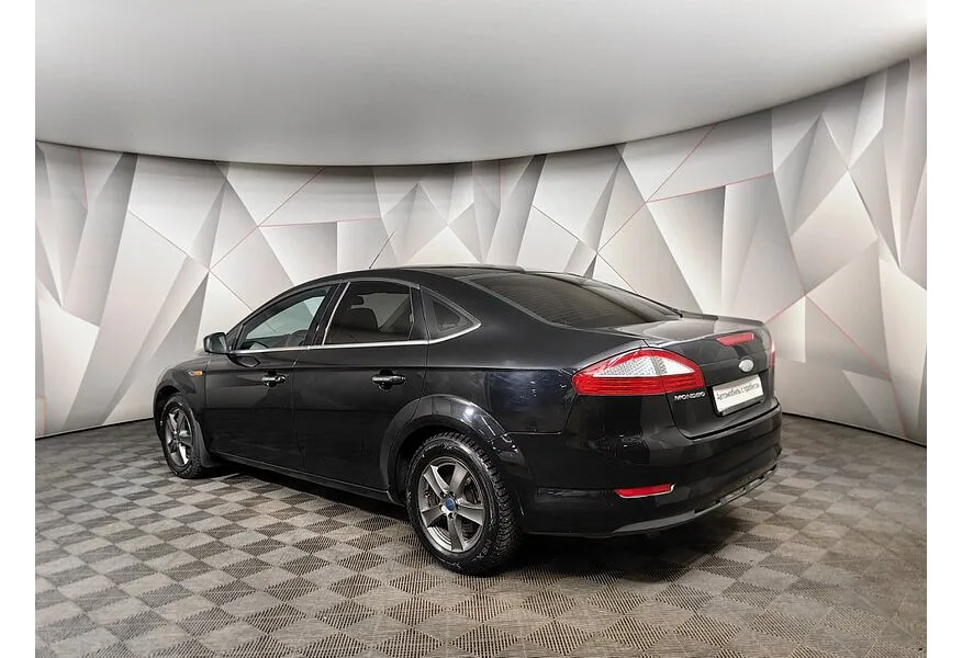 Ford Mondeo 1.6 MT (125 л.с.) Черный в АВИЛОН. Слайд №4