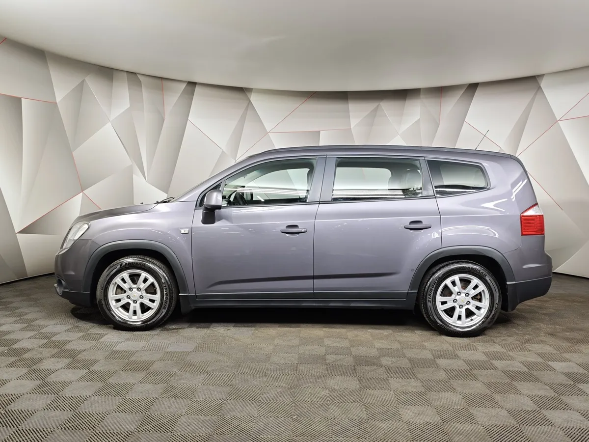 Chevrolet Orlando 1.8 MT (141 л.с.) Серый в АВИЛОН. Слайд №5