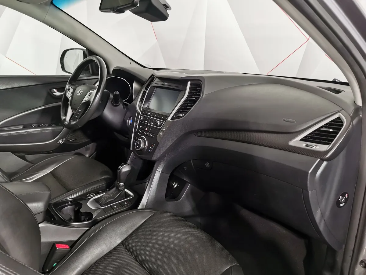 Hyundai Santa Fe 2.2 CRDi AT 4WD (197 л.с.) High-tech Серый в АВИЛОН. Слайд №12