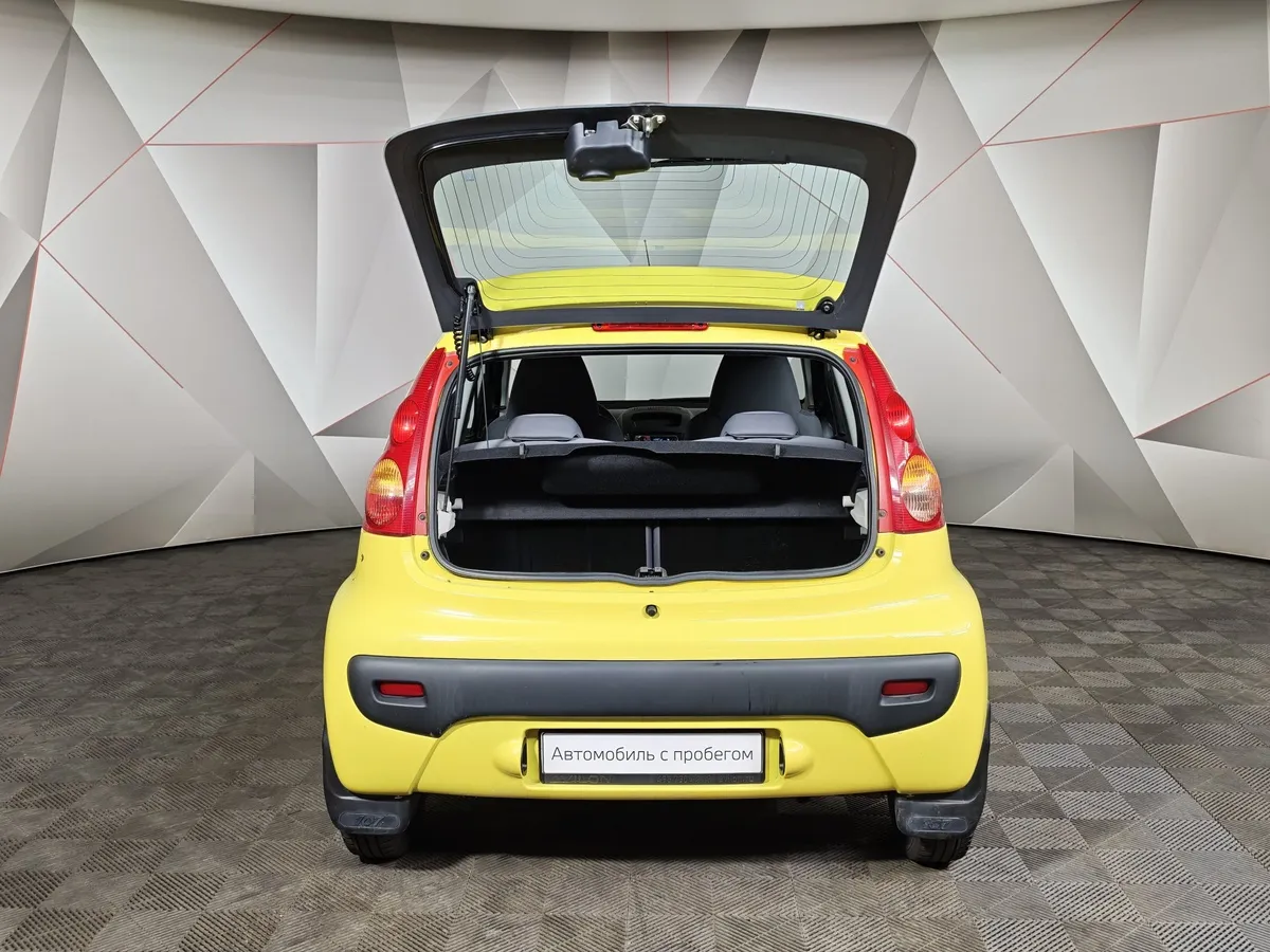 Peugeot 107 1.0 MT (68 л.с.) Active Желтый в АВИЛОН. Слайд №12