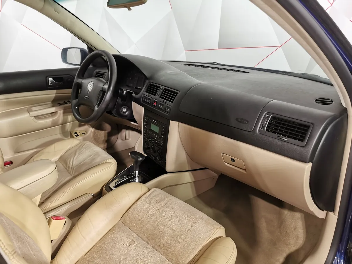 Volkswagen Jetta 1.8 5V Turbo AT (180 л.с.) Синий в АВИЛОН. Слайд №11