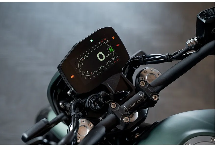 АВИЛОН - Benelli Leoncino 800 754 см³ (76 л.с.) (76) 754 Зеленый - slide 8