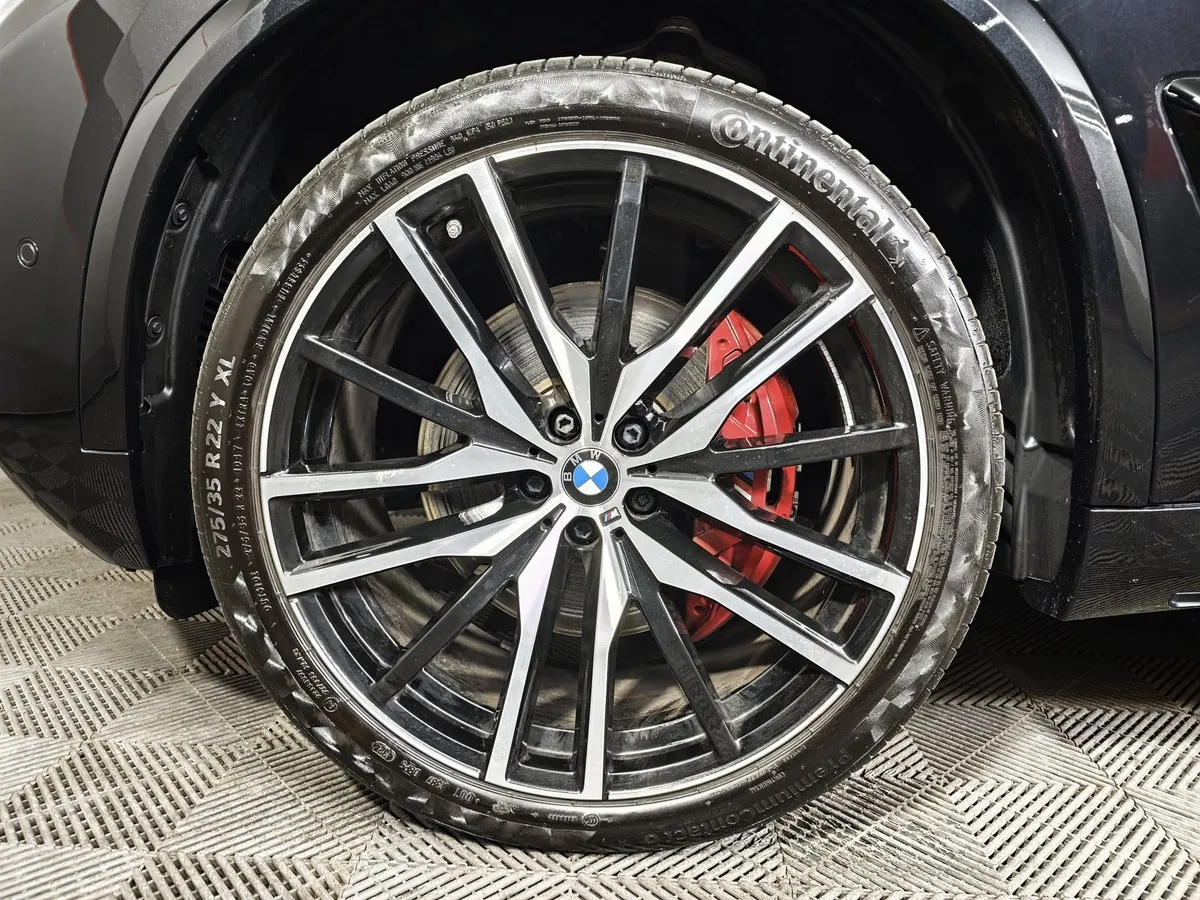 BMW X5 xDrive30d Steptronic (249 л.с.) M Sport Pro Черный в АВИЛОН. Слайд №7