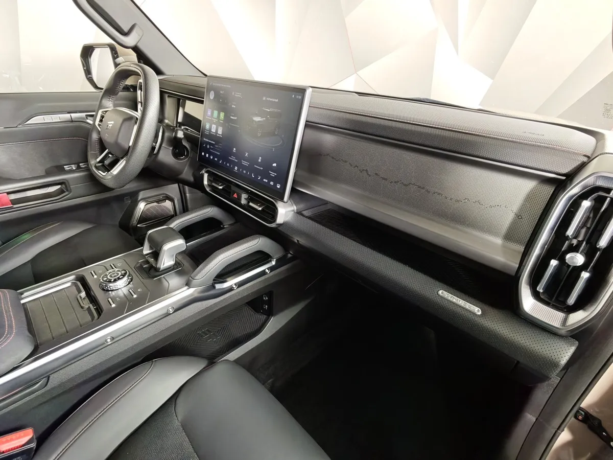 JETOUR T2 2.0T 7DCT AWD (245 л.с.) Престиж Коричневый в АВИЛОН. Слайд №13