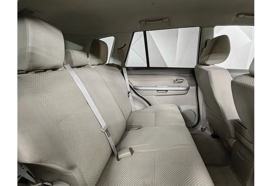 Suzuki Grand Vitara 2.4 AT (169 л.с.) Белый в АВИЛОН. Слайд №15