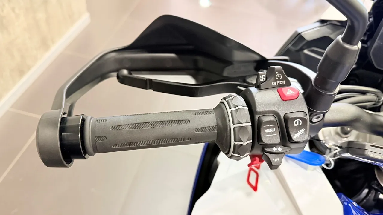 BMW Motorrad F 900 XR F 900 XR 895 см³ 895 Белый в АВИЛОН. Слайд №7