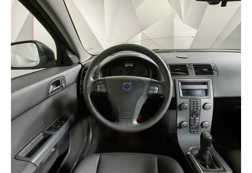 Volvo S40 1.6 MT (100 л.с.) Черный в АВИЛОН. Слайд №14