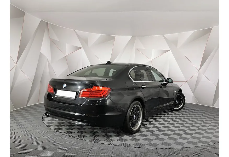 LIVE. Слайд №6