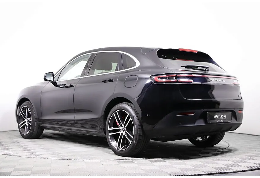 АВИЛОН - Seres M5 1.5 AT 4WD (496 л.с.) Premium Черный - slide 3