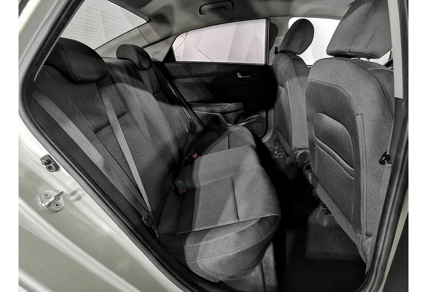 Hyundai Solaris 1.6 AT (123 л.с.) Active Plus Бежевый в АВИЛОН. Слайд №17