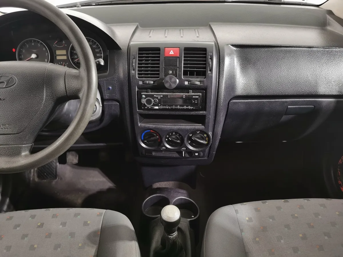 Hyundai Getz 1.3 AT (85 л.с.) Серебристый в АВИЛОН. Слайд №13