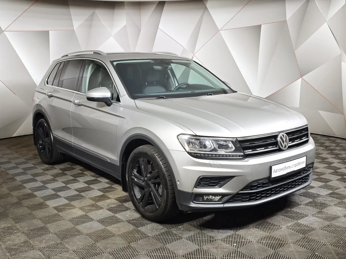 Volkswagen Tiguan 2.0 TSI 4Motion DSG (180 л.с.) Comfortline Серебристый в АВИЛОН. Слайд №3