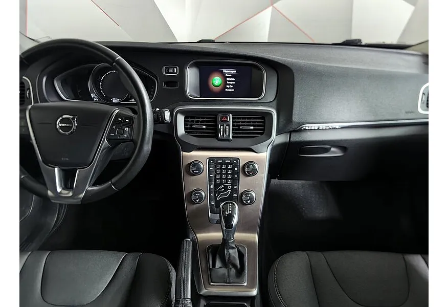 Volvo V40 1.5 T3 Drive-E Geartronic (152 л.с.) Summum Черный в АВИЛОН. Слайд №14