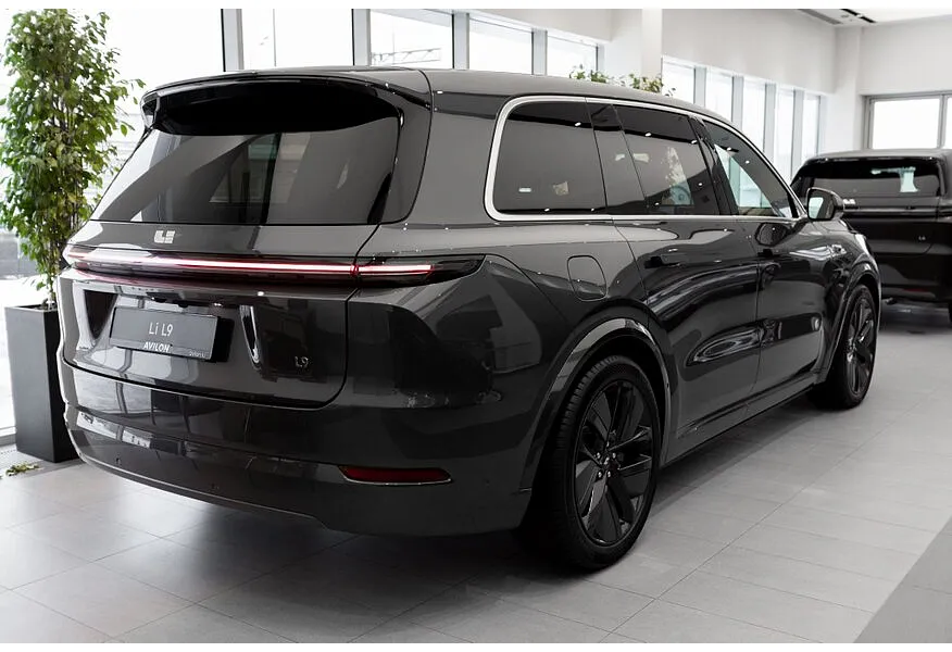 Li Auto L9 1.5 AT 4WD (449 л.с.) Ultra Серый в АВИЛОН. Слайд №8
