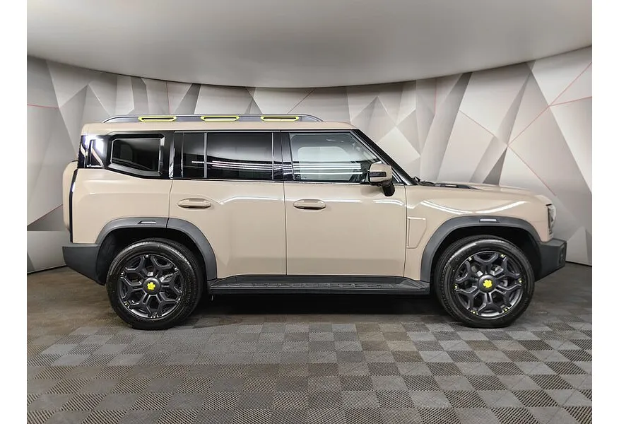 JETOUR T2 2.0T 7DCT AWD (245 л.с.) Expedition Коричневый в АВИЛОН. Слайд №3