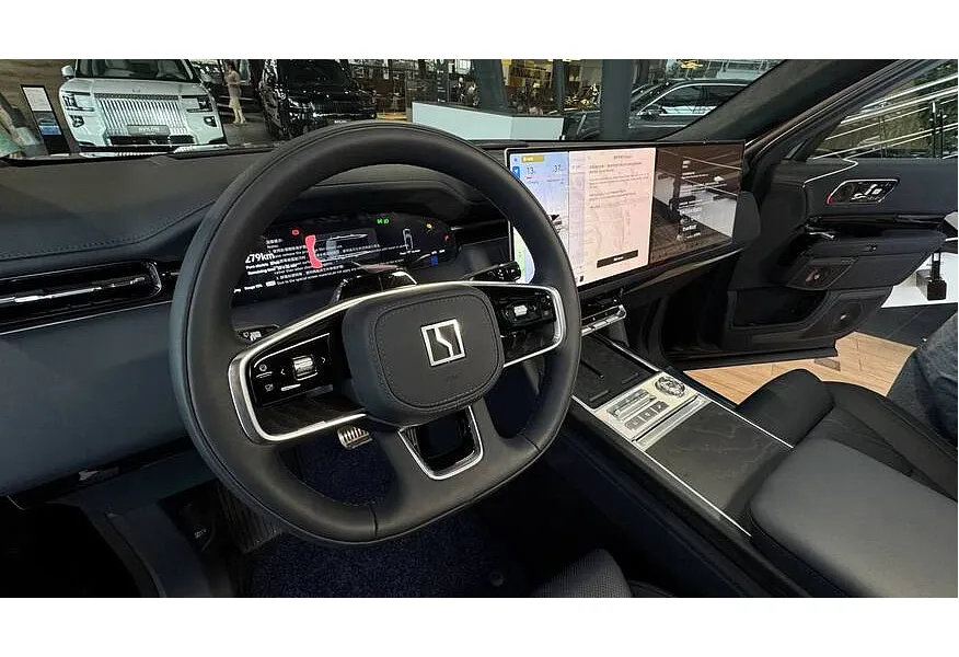 Zeekr 9X 2.0h AT 4WD (1177 л.с.) Ultra Черный в АВИЛОН. Слайд №8