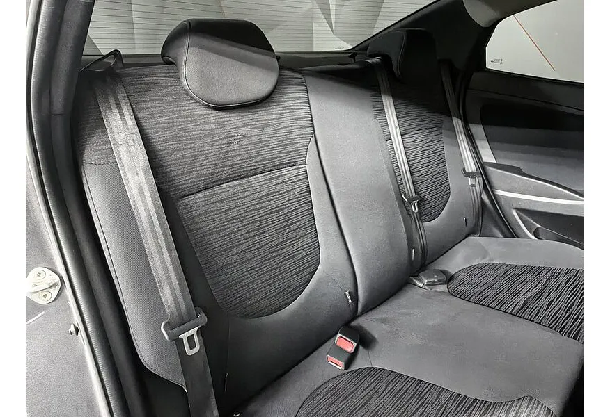 АВИЛОН - Hyundai Solaris 1.6 AT (123 л.с.) Comfort Серый - slide 13