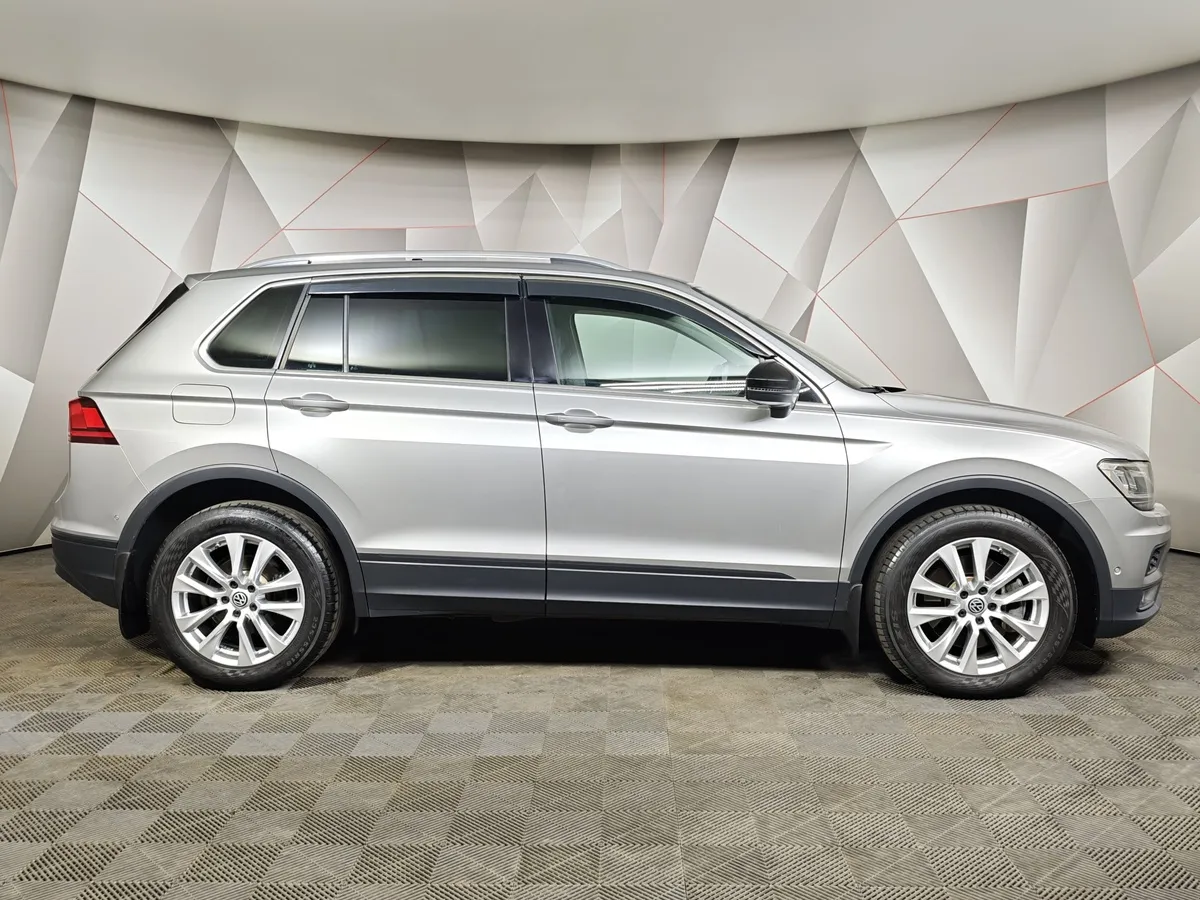 Volkswagen Tiguan 2.0 TSI 4Motion AT (180 л.с.) Respect Серебристый в АВИЛОН. Слайд №6