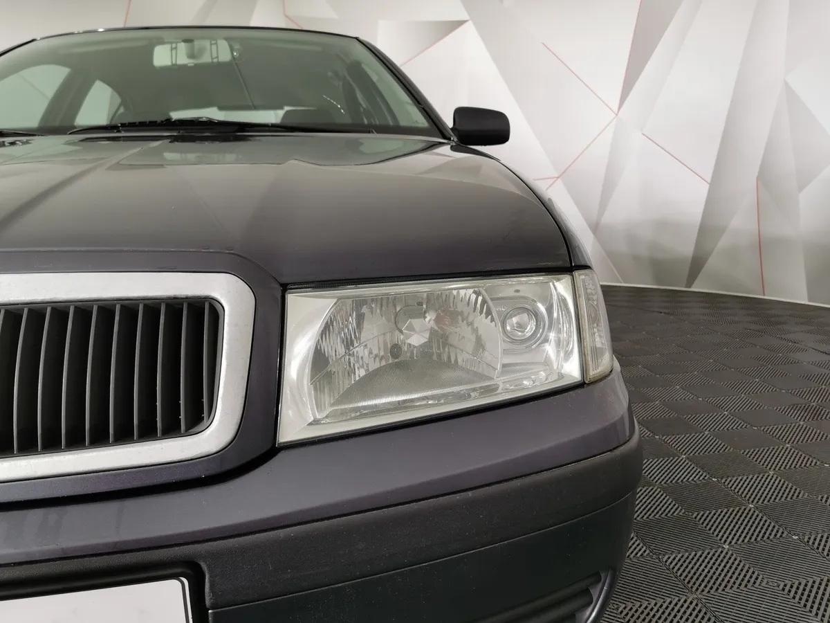 Skoda Octavia 1.4 MT (75 л.с.) Серый в АВИЛОН. Слайд №10
