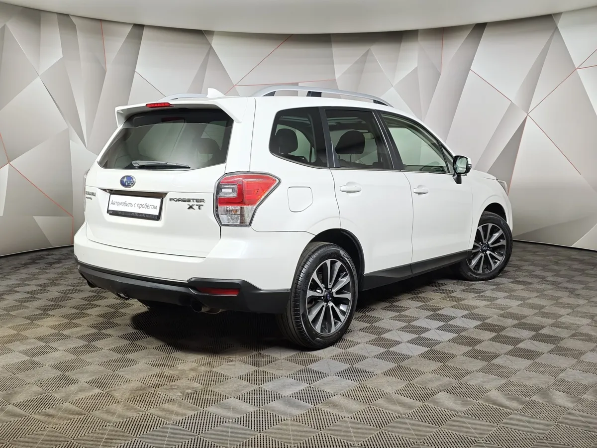 Subaru Forester 2.0 XT AWD CVT (241 л.с.) Белый в АВИЛОН. Слайд №2