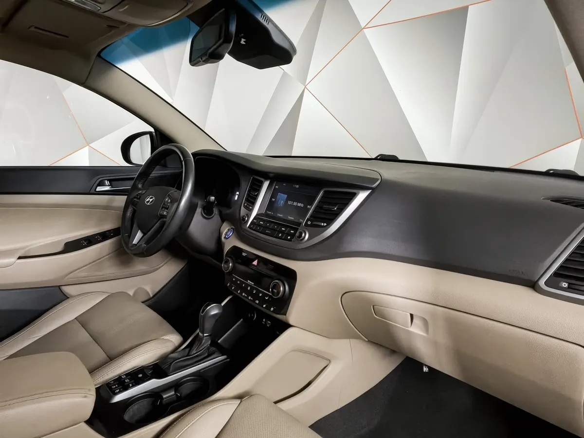 Hyundai Tucson 1.6 DCT 4WD (177 л.с.) Prime + High-tech pack Бежевый в АВИЛОН. Слайд №13