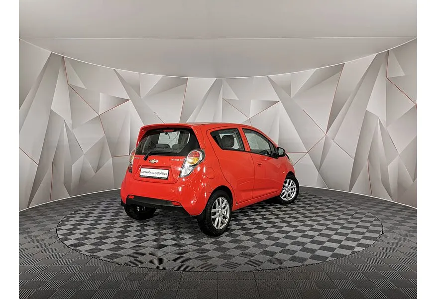 Chevrolet Spark 1.0 AT (68 л.с.) LS Красный в АВИЛОН. Слайд №2 Chevrolet Spark 1.0 AT (68 л.с.) LS Красный в АВИЛОН. Слайд №2