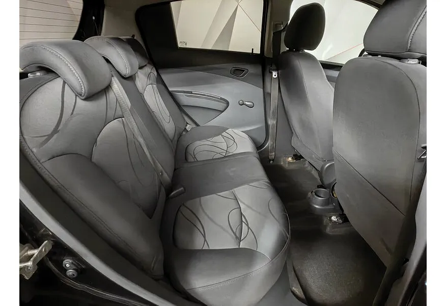 Chevrolet Spark 1.0 AT (68 л.с.) LS Черный в АВИЛОН. Слайд №15 Chevrolet Spark 1.0 AT (68 л.с.) LS Черный в АВИЛОН. Слайд №15