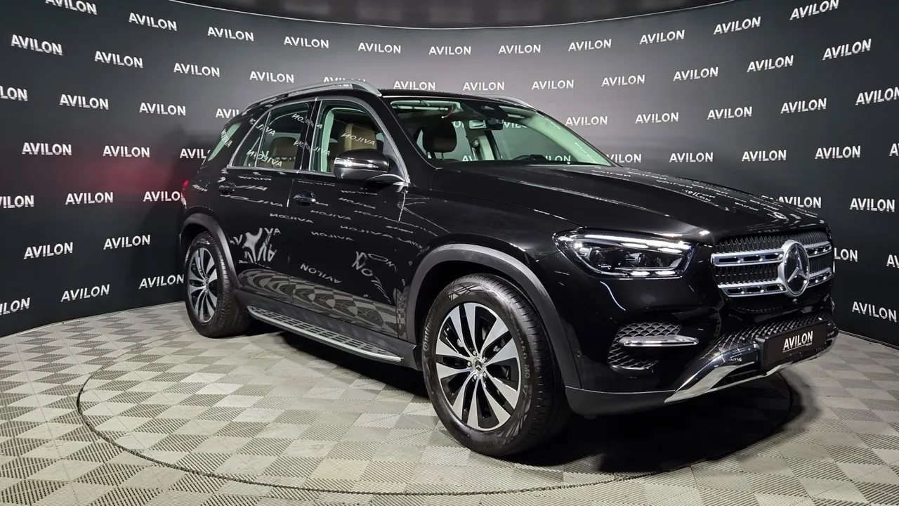 Mercedes-Benz GLE 300d 4MATIC 9G-TRONIC (269 л.с.) Черный в АВИЛОН. Слайд №2