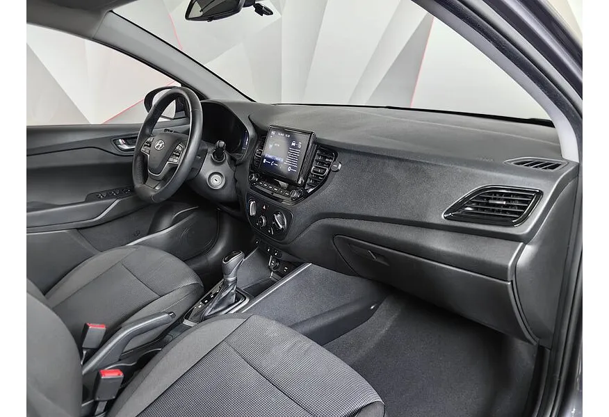 Hyundai Solaris 1.6 AT (123 л.с.) Comfort Серый в АВИЛОН. Слайд №13