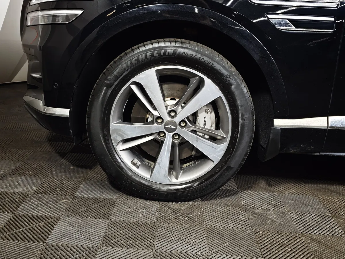 Genesis GV80 2.5 T-GDI 8AT 4WD (249 л.с.) Luxury Черный в АВИЛОН. Слайд №9