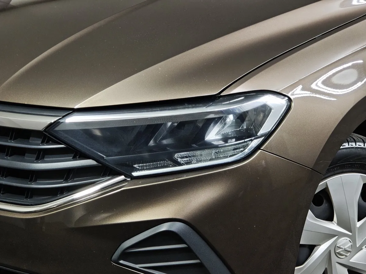 Volkswagen Polo 1.6 MPI AT (110 л.с.) Respect Коричневый в АВИЛОН. Слайд №10