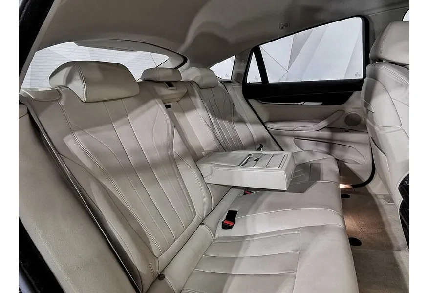 BMW X6 xDrive35i Steptronic (306 л.с.) Красный в АВИЛОН. Слайд №19