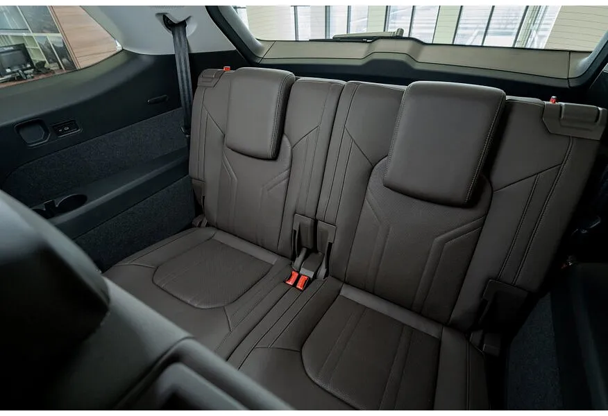 АВИЛОН - Audi Q6 2.5 TFSI S-tronic quattro (299 л.с.) Design Черный - slide 1