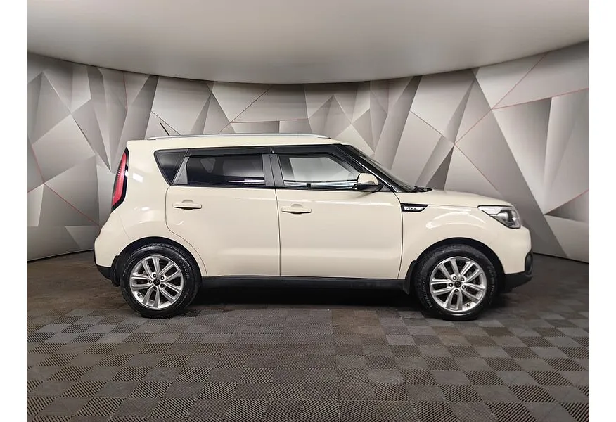 LIVE. Слайд №4