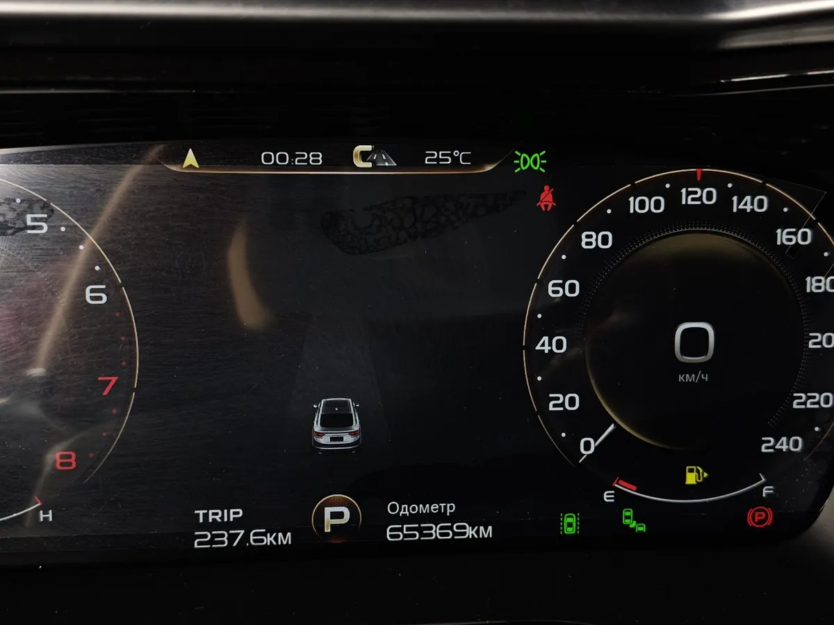 Geely Tugella 2.0 AT AWD (238 л.с.) Flagship Черный в АВИЛОН. Слайд №17