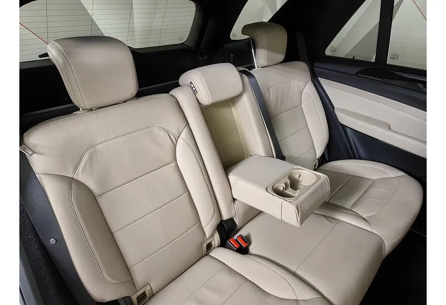 Mercedes-Benz M-Класс ML 300 BlueEfficiency 7G-Tronic Plus 4Matic (249 л.с.) Белый в АВИЛОН. Слайд №16
