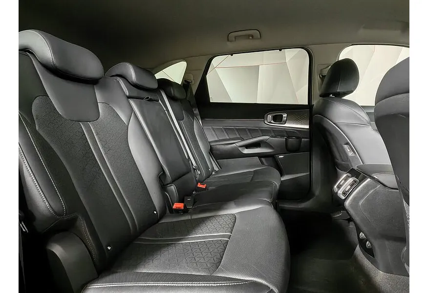 Kia Sorento 2.2 CRDi 4WD DCT (199 л.с.) Prestige Черный в АВИЛОН. Слайд №16