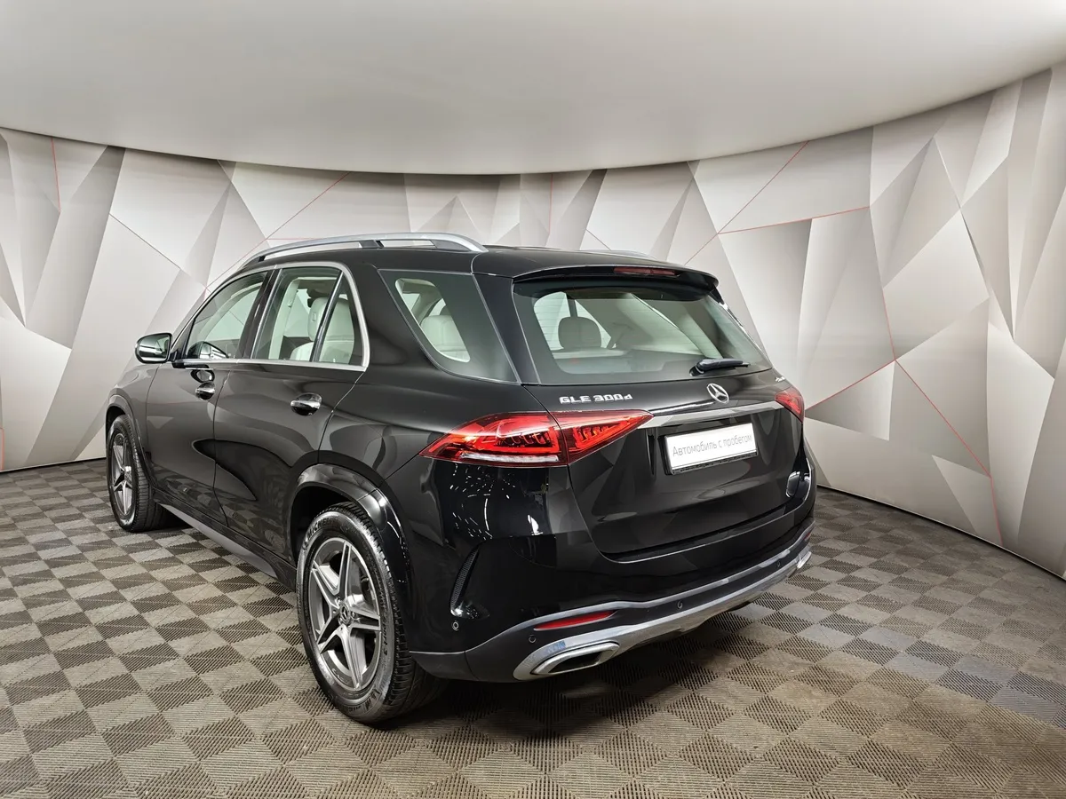 Mercedes-Benz GLE 300 d 4MATIC 9G-TRONIC (245 л.с.) Sport Черный в АВИЛОН. Слайд №4