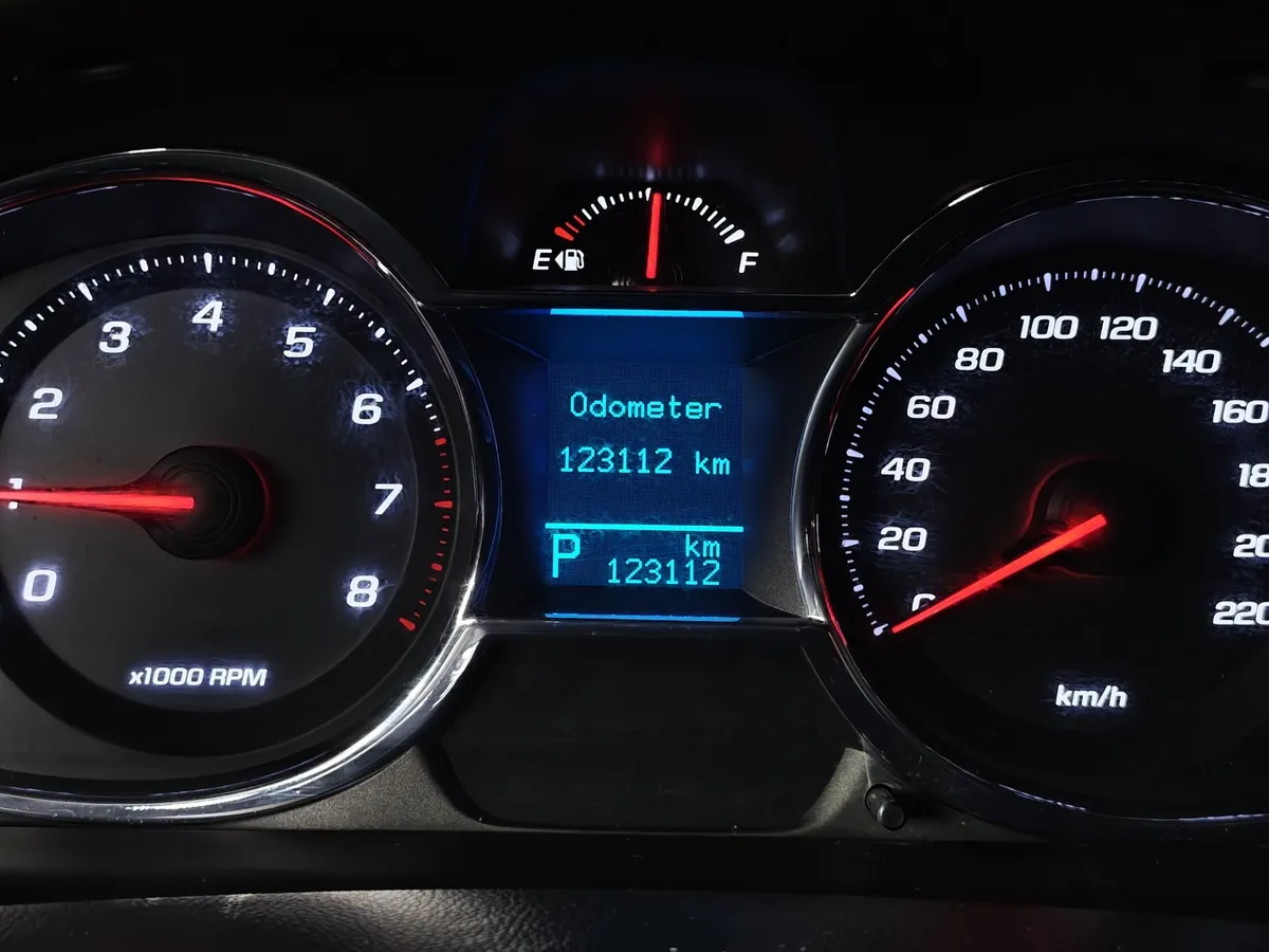 Chevrolet Captiva 2.4 AT (5 мест) (167 л.с.) LT Коричневый в АВИЛОН. Слайд №17