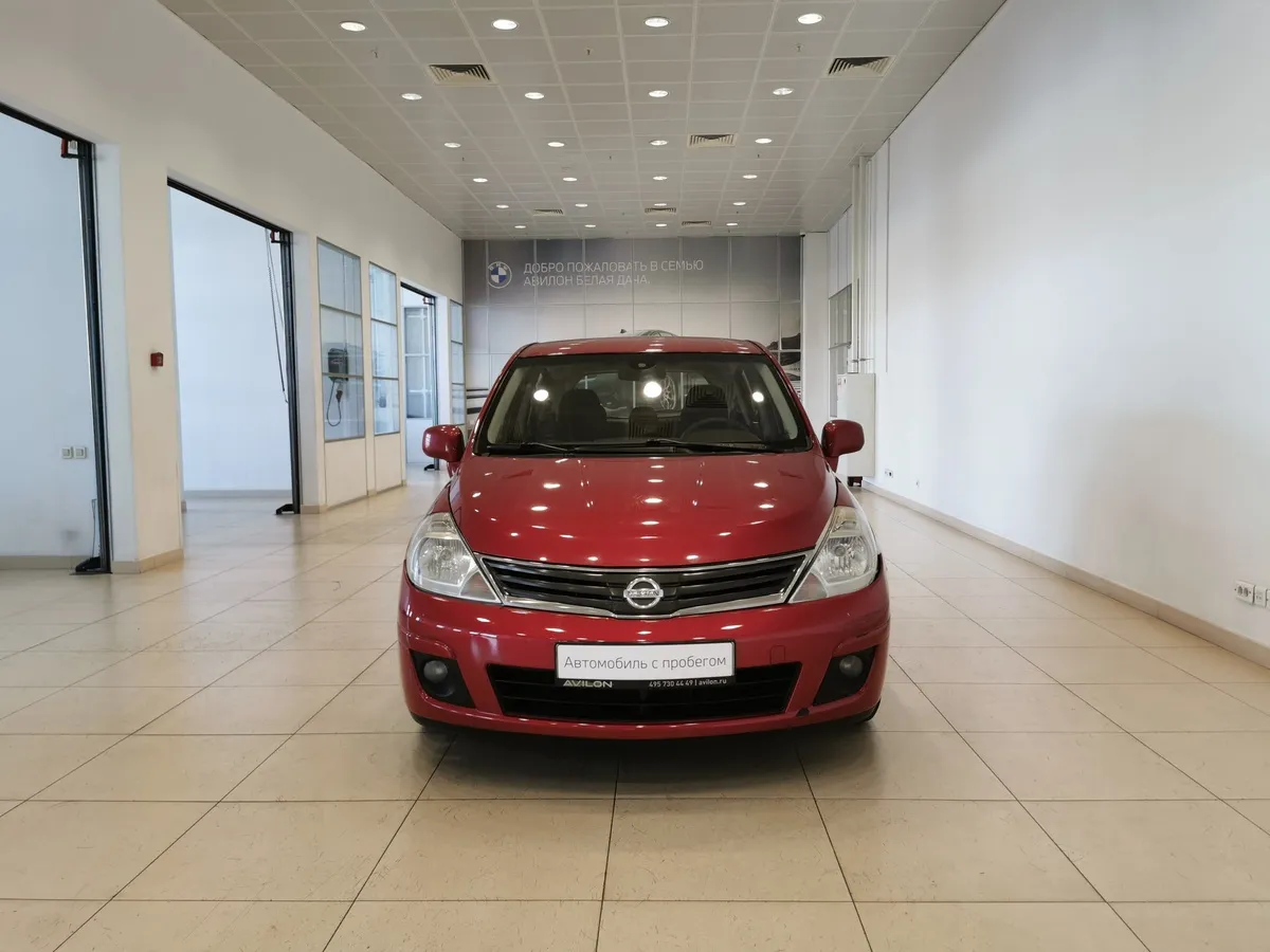 Nissan Tiida 1.6 AT (110 л.с.) Красный в АВИЛОН. Слайд №7