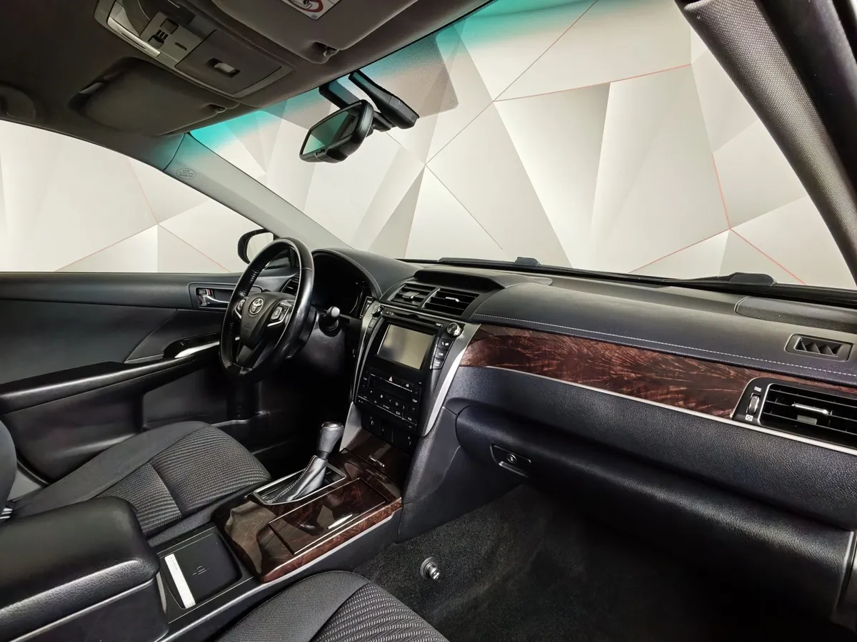 Toyota Camry 2.5 AT (181 л.с.) Черный в АВИЛОН. Слайд №13
