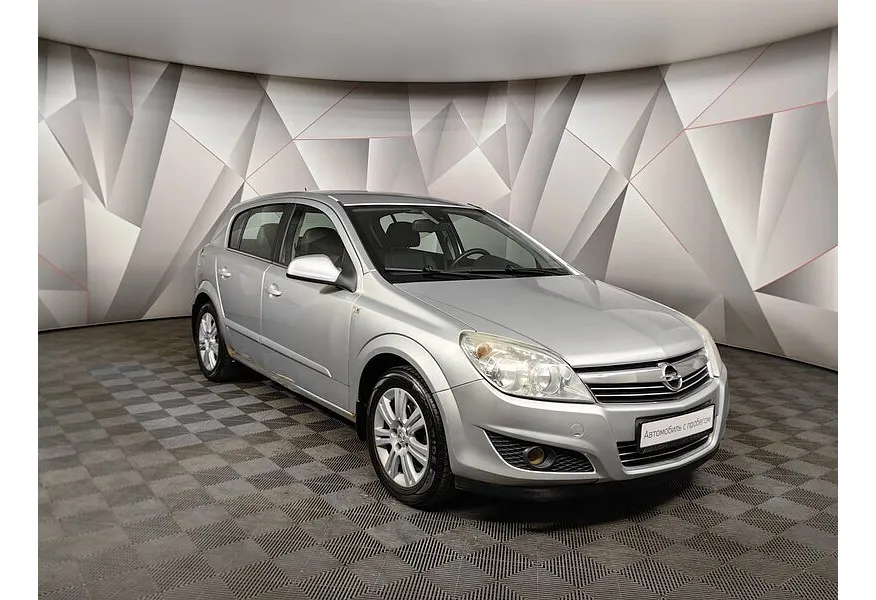 Opel Astra 1.6 AT (115 л.с.) Серебристый в АВИЛОН. Слайд №3