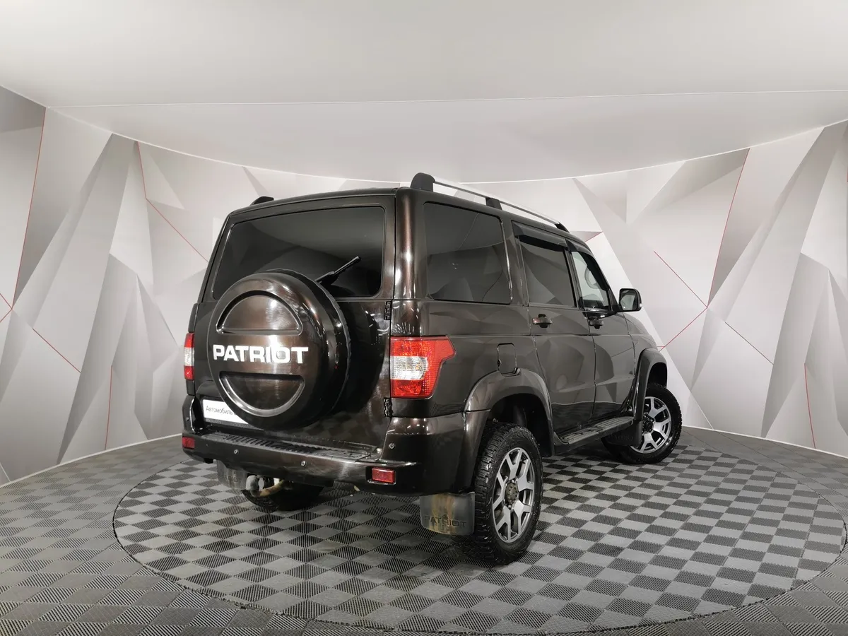 УАЗ Patriot 2.7 AT 4WD (150 л.с.) Оптимум Коричневый в АВИЛОН. Слайд №2