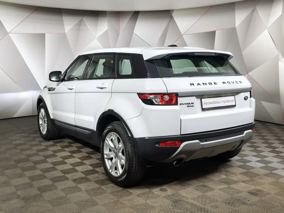 Land Rover Range Rover Evoque 2.2 TD AT AWD (190 л.с.) Dynamic Белый в АВИЛОН. Слайд №4