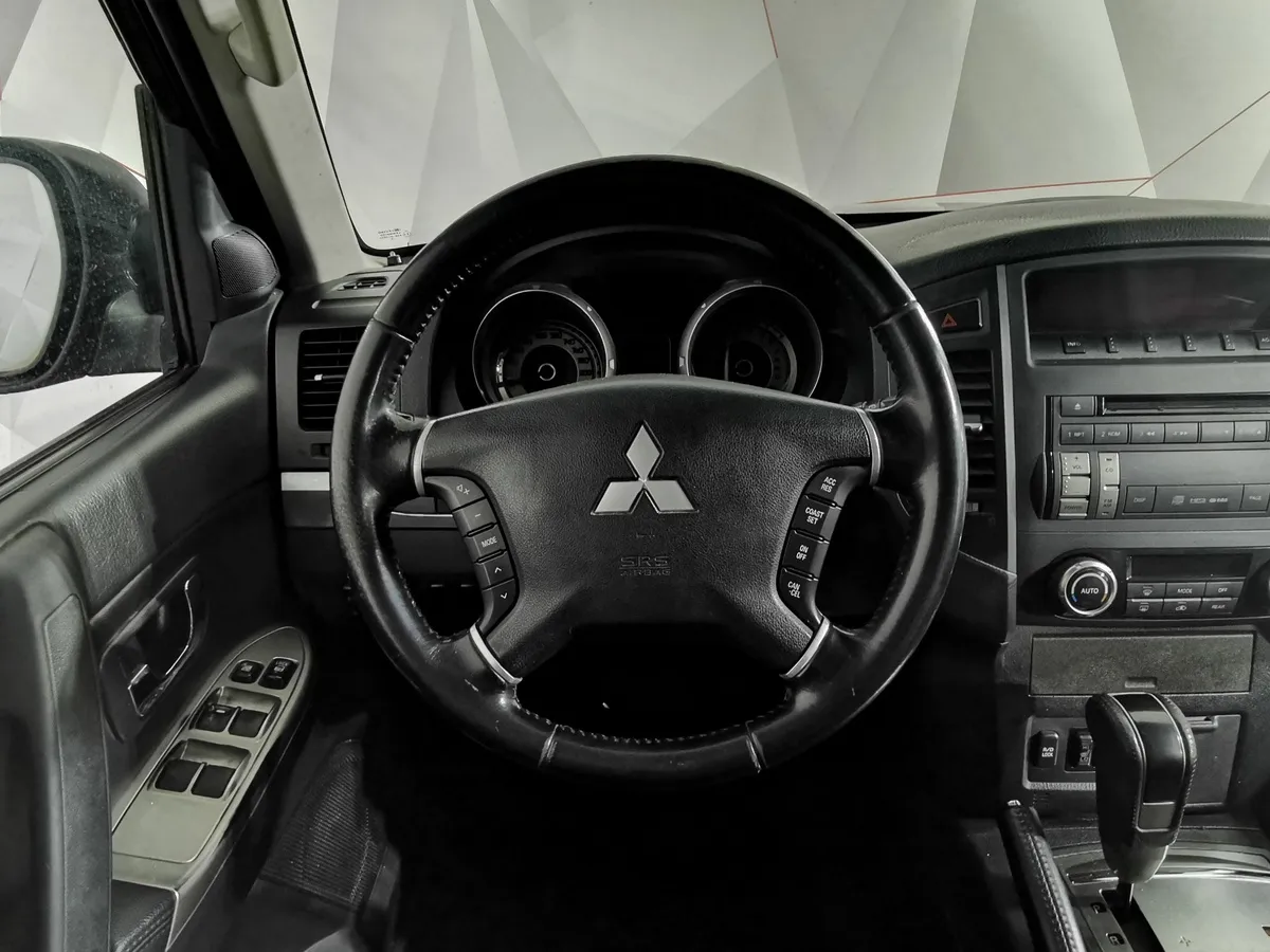 Mitsubishi Pajero 3.0 AT AWD (178 л.с.) Черный в АВИЛОН. Слайд №19