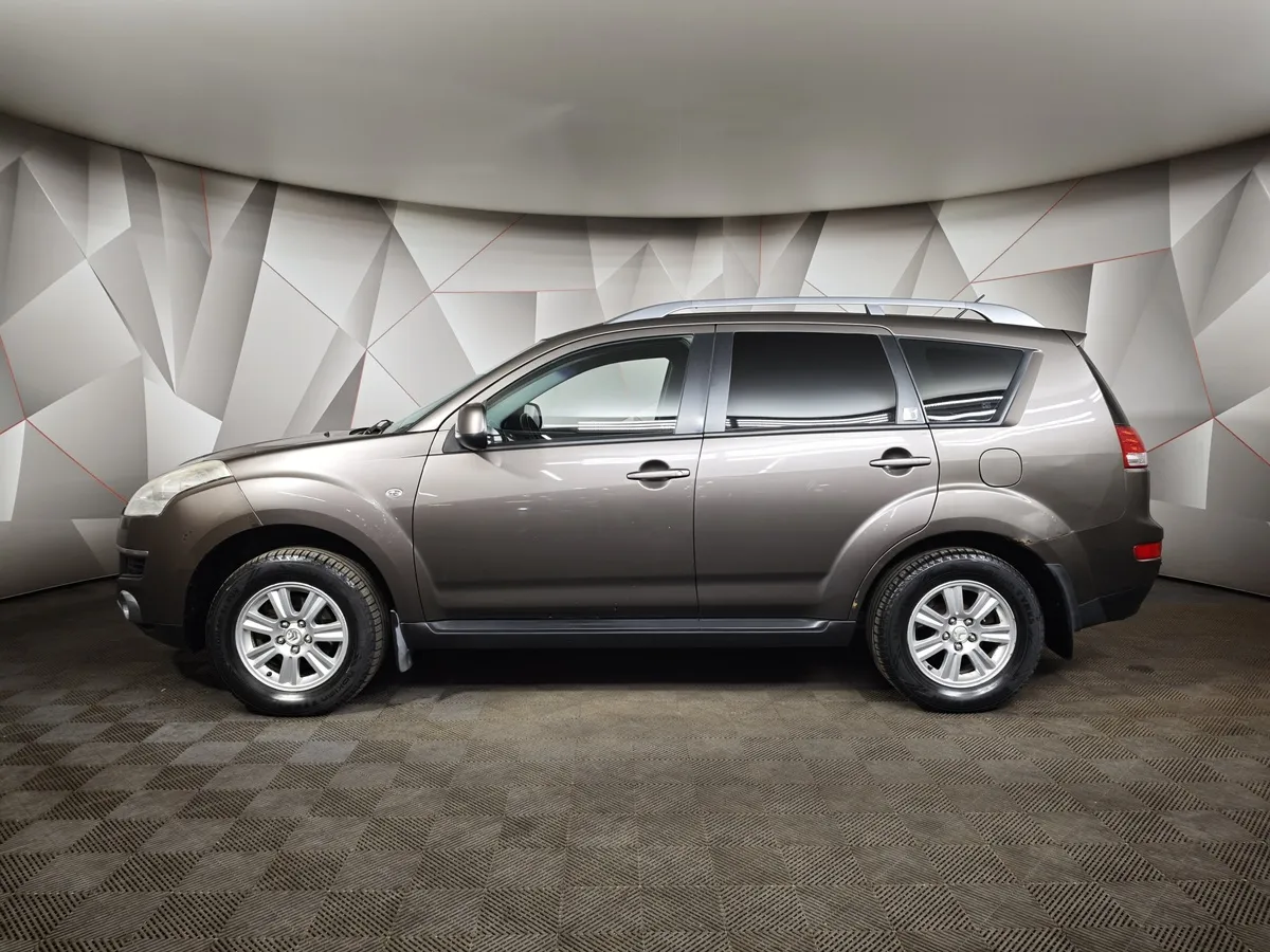 Citroen C-Crosser 2.4 CVT 4WD (170 л.с.) Коричневый в АВИЛОН. Слайд №5