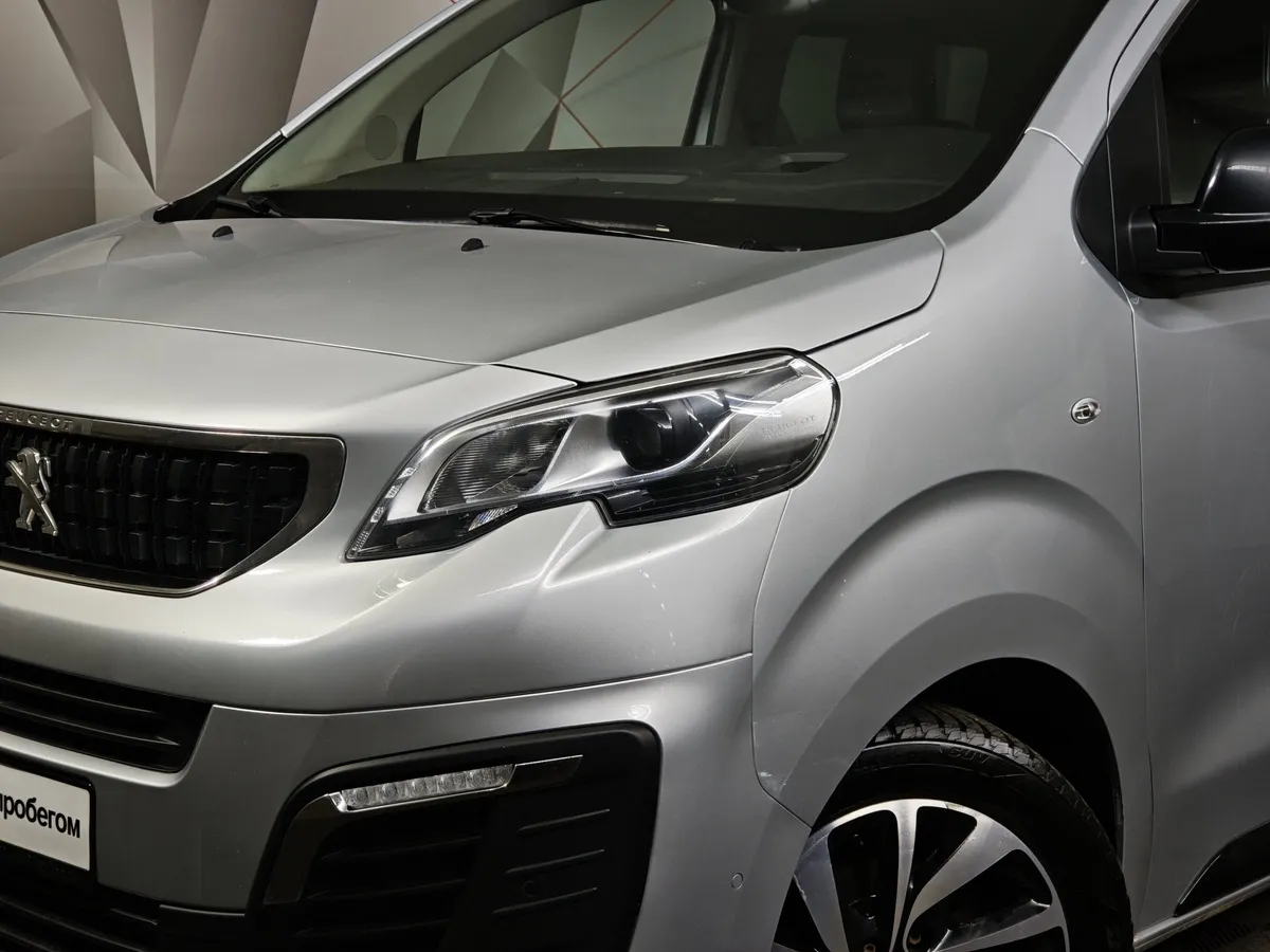 Peugeot Traveller Business 2.0 Hdi AT (150 л.с.) VIP Серый в АВИЛОН. Слайд №9