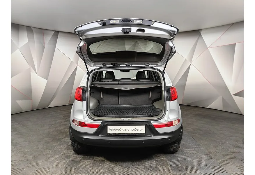 Kia Sportage 2.0 TD AT 4WD (136 л.с.) Бежевый в АВИЛОН. Слайд №12